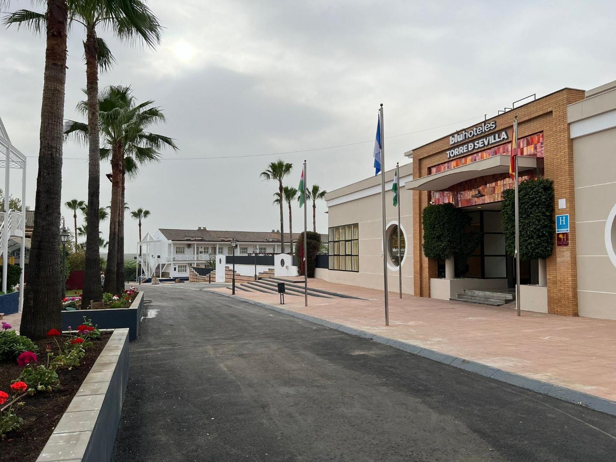 Hospedium Hotel Blu Torre De Sevilla Торре-де-ла-Рейна Экстерьер фото