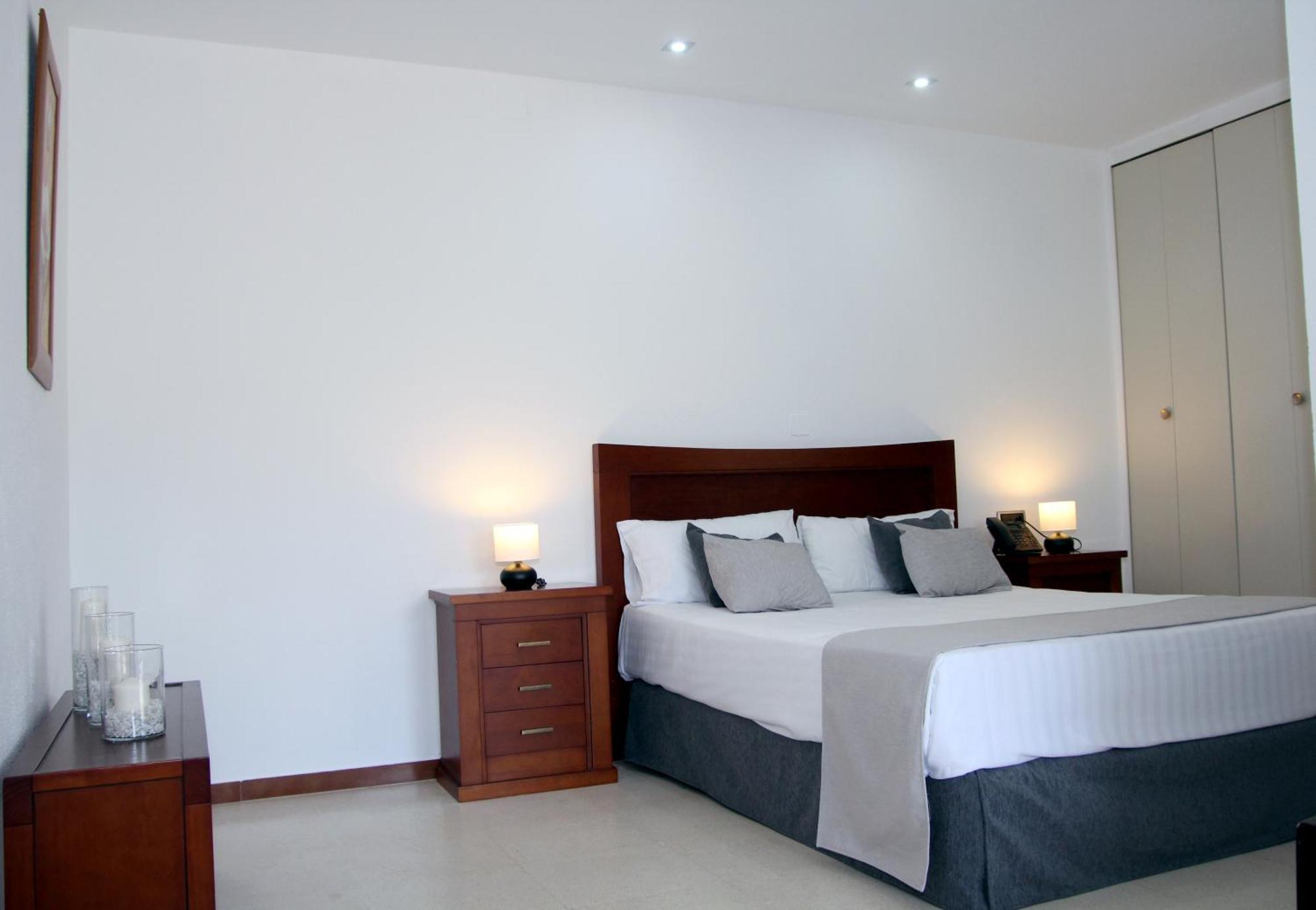 Hospedium Hotel Blu Torre De Sevilla Торре-де-ла-Рейна Экстерьер фото