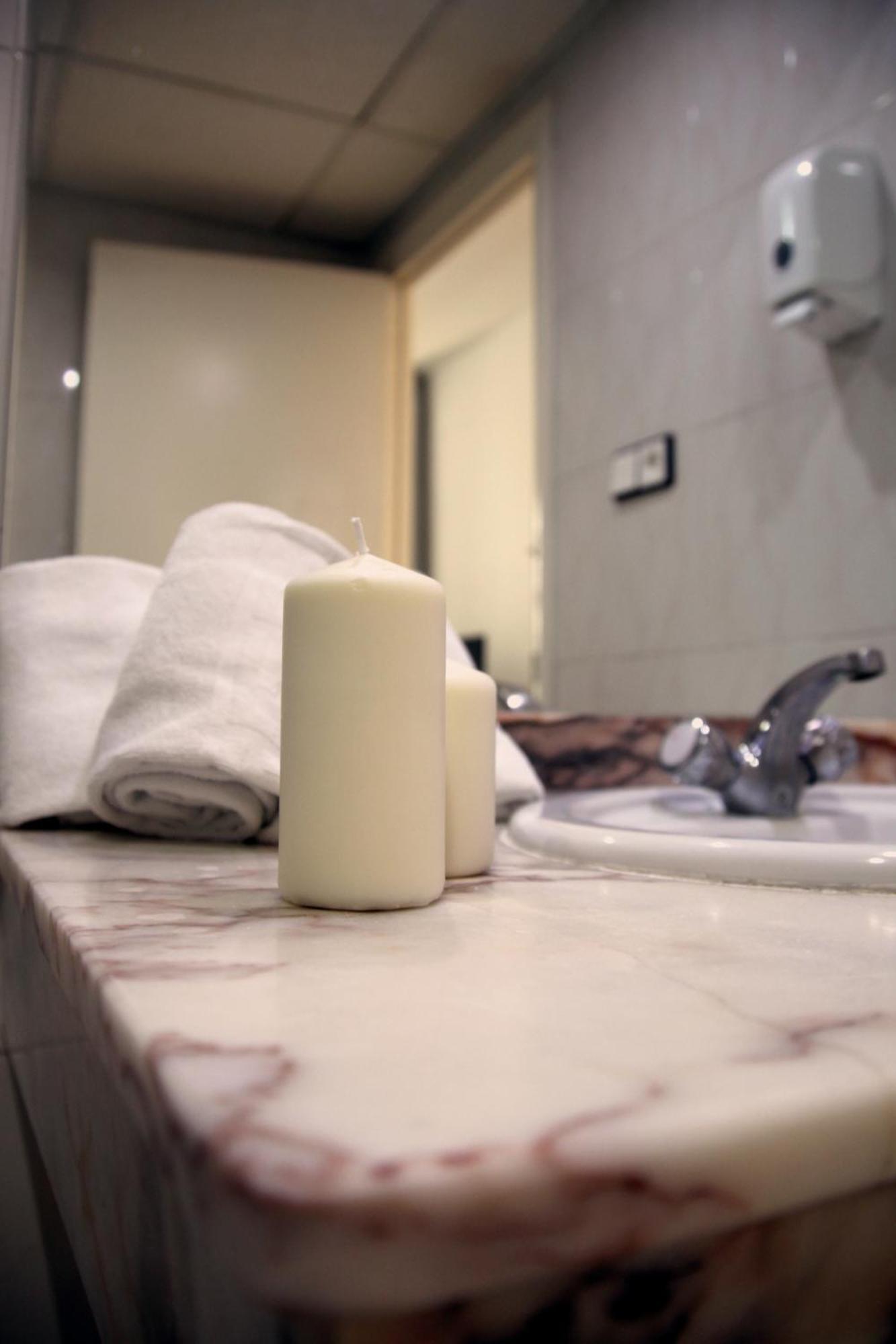 Hospedium Hotel Blu Torre De Sevilla Торре-де-ла-Рейна Экстерьер фото